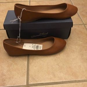 Brown flat rounded ballet toe shoes,faux leathery